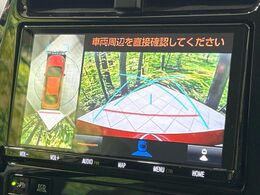 【パノラミックビューモニター】専用のカメラにより、上から見下ろしたような視点で360度クルマの周囲を確認することができます☆死角部分も確認しやすく、狭い場所での切り返しや駐車もスムーズに行えます。
