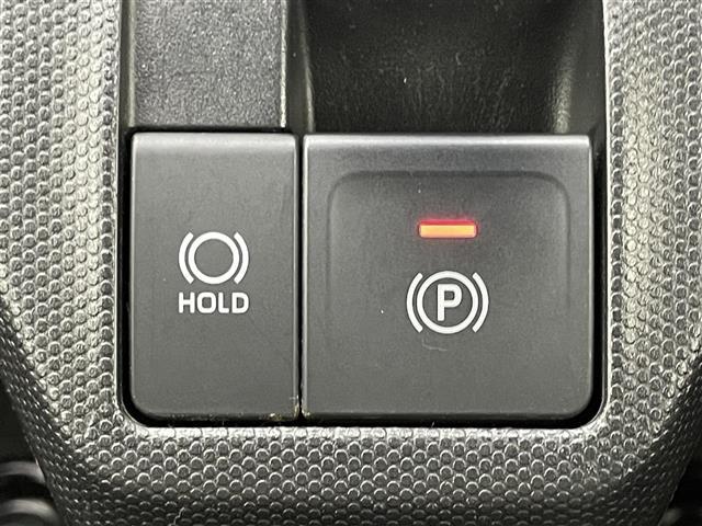 【電子制御パーキングブレーキ】パーキングブレーキを指先だけで操作可能です！力の弱い人にも安心してブレーキをかけていただけます！