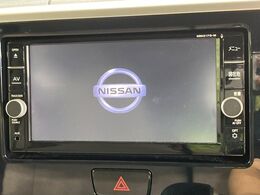 【純正ナビ】人気の純正ナビを装備。オーディオ機能も充実しており、Bluetooth接続すればお持ちのスマホやMP3プレイヤーの音楽を再生可能！毎日の運転がさらに楽しくなります！！