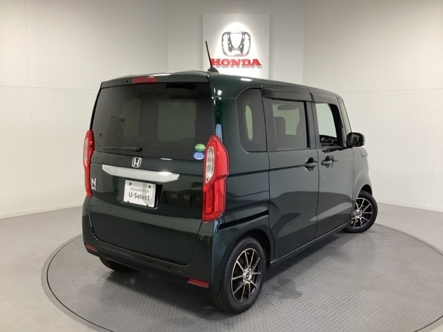 【Honda認定中古車 U-Select】　は3つの安心をお約束します。　1　Hondaのプロが整備した安心。 2　第三者機関がチェックした安心。　3　購入後もHondaが保証する安心。