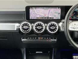 ■10.25インチワイドディスプレイ純正SDナビ/フルセグTV/360度モニター/USB/Bluetooth//前席左右独立調整機能付きオートエアコン！