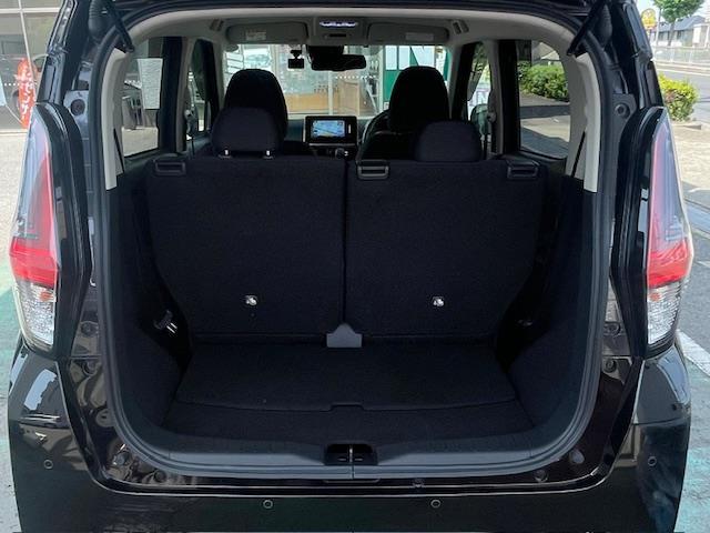 【トランク】積み込みやすくて、たっぷり積める荷室です。シートアレンジできるものは、乗車人数と荷物の量や大きさによってシートを動かすことができるので、より快適なドライブが可能です！