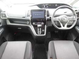 ご納車後も安心なプレミアム保証をご提案いたします。ナビや電装品、エアコンなども含めた600項目の充実した保証内容と安心のロードサービス付帯でサポートいたします。詳細はお尋ねください。