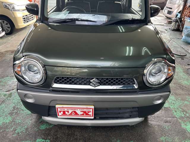 TAXは、プロの技術とプライドをもって、一物一価といわれる中古車に「安心」をお付けして、日本全国の皆様を笑顔にするカーライフをお届けします。