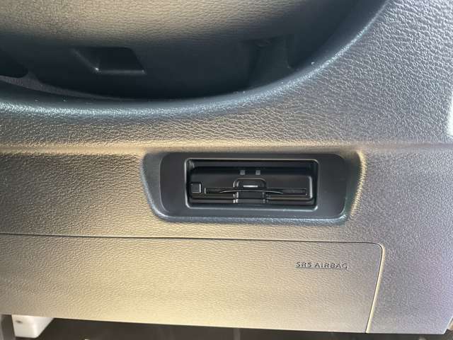 ナビ連動ビルトインETC2.0車載器付きです。納車の当日からご利用いただけます。◎掲載後すぐに販売が決まってしまう場合もございますのでご来店前にお電話でご予約を頂ければ幸いです。
