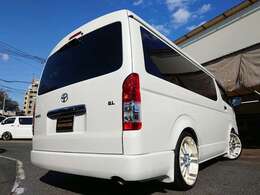 5型ハイエース・ワゴンGL！ワンオーナー禁煙車！人気のパールホワイト！たくさん乗れる10人乗り！仕事にもレジャーにも大活躍の1台！人気の商用車常時在庫！是非お問合せ下さい！