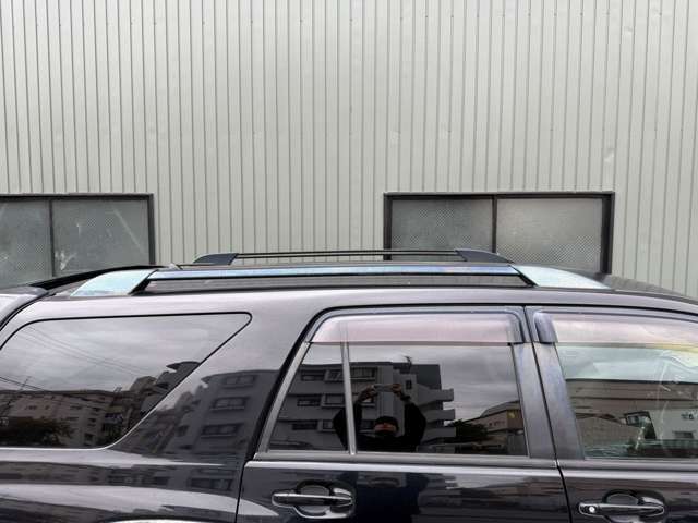 ルーフレールがついております！