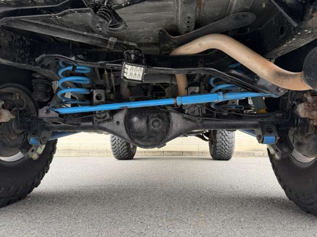 ラテラルロッドもついておりますので左右の出幅調整も簡単です！