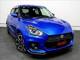 当店では低価格カーを専門に取り扱っています。初めてハンドルを握る方には、”車を操る楽しさ”を感じて頂ければ幸いです。