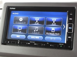 ナビゲーションはギャザズメモリーナビ（VXM-204VFi）を装着しております。AM、FM、CD、DVD再生、Bluetooth、音楽録音再生、フルセグTVがご使用いただけます。