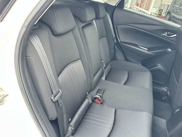 後部座席ともに状態も良いです。