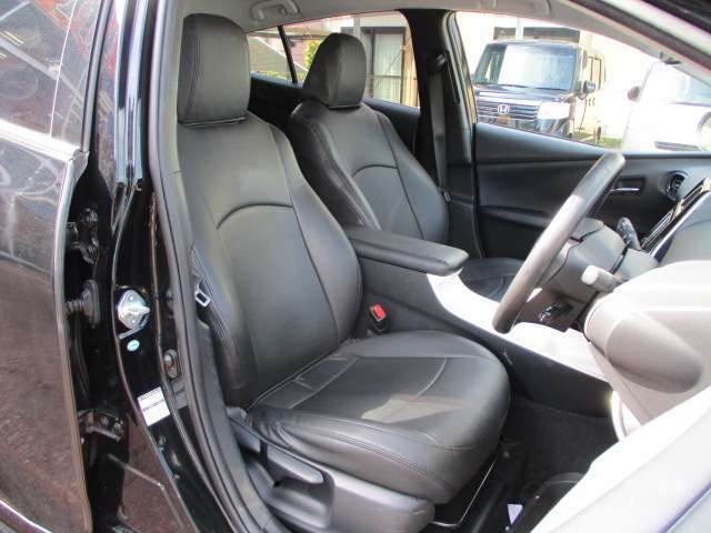 社外シートカバーインストール済みです！！