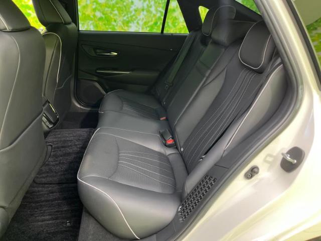 WECARSでは各商談席に大型モニターをご用意しております！見やすい大画面でゆったりと全国の在庫をご覧いただけます！是非ご来店お待ちしております！