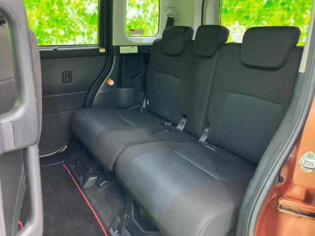 WECARSでは各商談席に大型モニターをご用意しております！見やすい大画面でゆったりと全国の在庫をご覧いただけます！是非ご来店お待ちしております！