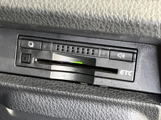 【ETC】高速道路の料金所をストレスなく通過！話題のスポットやサービスエリアに多い「スマートIC」利用時は必須のアイテムです。当店でセットアップを実施、ご納車当日からすぐにご利用いただけます！