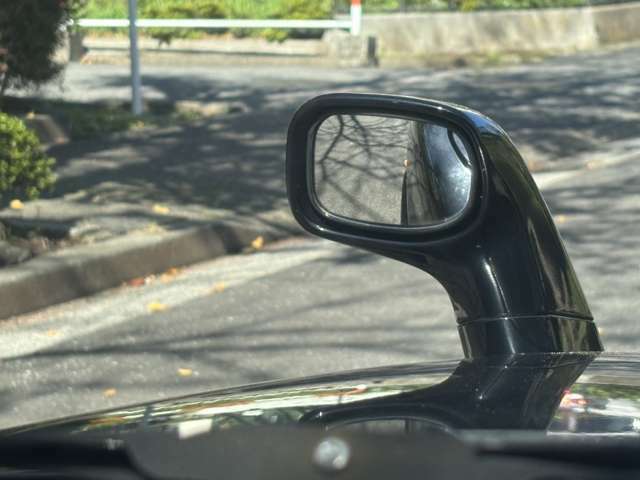 ご覧頂きありがとうございます。現車をご覧にいらっしゃる際は事前のご連絡・お約束をお願い致します☆