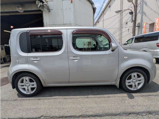 日産 キューブ 1.5 15G 2010年 3.2万キロ (大阪府) Garage 山本