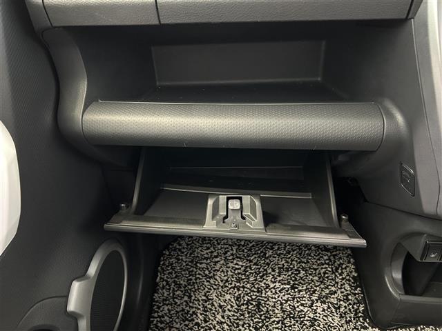 車両販売と整備・保証・クリーニングなどのサービスを自由にお選び頂けます。  サービスは必要な分だけお選び下さい。