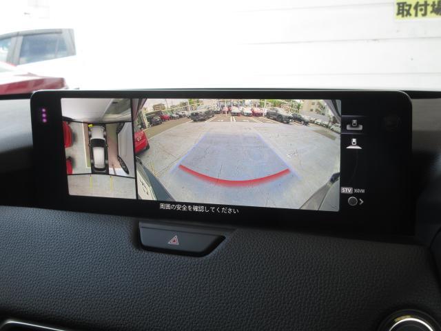 360°ビューモニターを搭載しています。パーキングセンサーと合せてお使いいただくことで、安全、安心にお車の取り回しを行っていただけます。