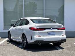 さらに、メンテナンスフリー期間を設定。ご購入から6カ月または7,500kmまでの間にコンディション・ベスト・サービス（CBS）の交換メッセージが点灯した場合、対象の点検整備項目を無償にて交換します。