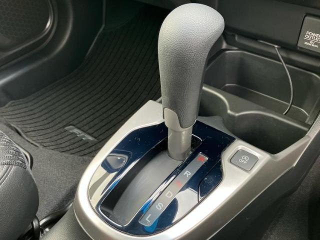 お車に合わせて無料保証以外にも、保証範囲、期間、距離を拡充させた有料保証もご用意しております！中古車の購入が初めてで不安・・・というお客様もご安心ください！