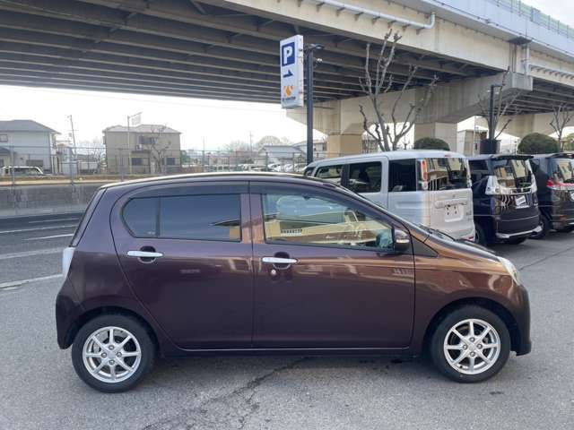 【仕入れプロが拘り抜いた車両】当店の展示車両はメーターの改ざん、修復歴の不当表示は一切ございません。KS-SELECTION　堺泉北店　0723ー49ー7124お気軽にお電話お待ちしております♪