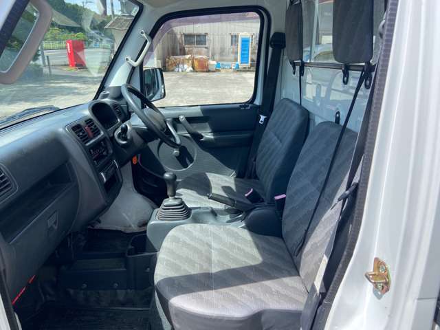 新車　中古車販売　注文販売　車検整備　板金塗装　オートローン　保険　など何でもお任せください！