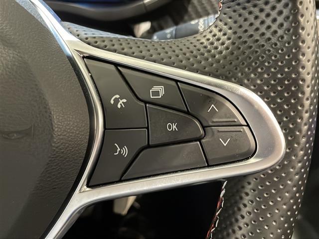 LIBERALAは、輸入車選びの新たなスタイルを提案するインポート・セレクト・ブランドです。オーナー様となる方がクルマから直接感じる感性を第一にした、最良の一台との出会いをコーディネートいたします。