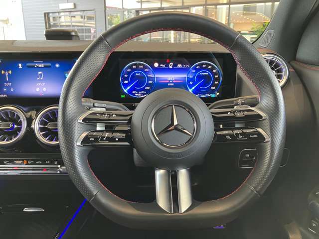 メルセデス・ベンツ車は、妥協を許さない常に高水準の技術と品質をもって製造されており、いつもでも変わらぬ価値を提供いたしております。在庫車両のお問い合わせは044-967-1381にご連絡下さい。