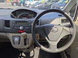 【パワーステアリング】基本装備の1つでハンドルを軽い力で操作可能☆特に低速時や駐車時にハンドルが軽くなり、運転の負担が軽減されます。