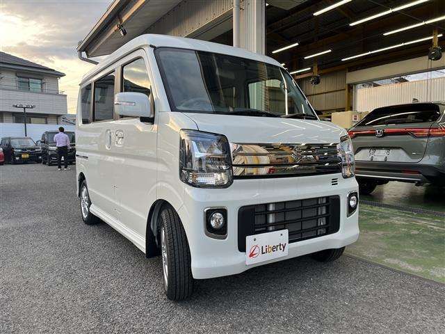 ■□■□■ アフターサービスも安心！！ 自社整備工場・自社鈑金工場・積載車を完備しておりますので、お客様のご購入後も手厚くサポートいたします！！ ■□■□■