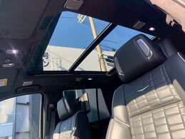 ◆各種オートローン・残価設定・リース、各種カード、ETCカードそして自動車任意保険☆お客様のプレミアムカーライフをトータルでサポートいたします。◆サンコーエアポート神戸本店　TEL：078-803-8345
