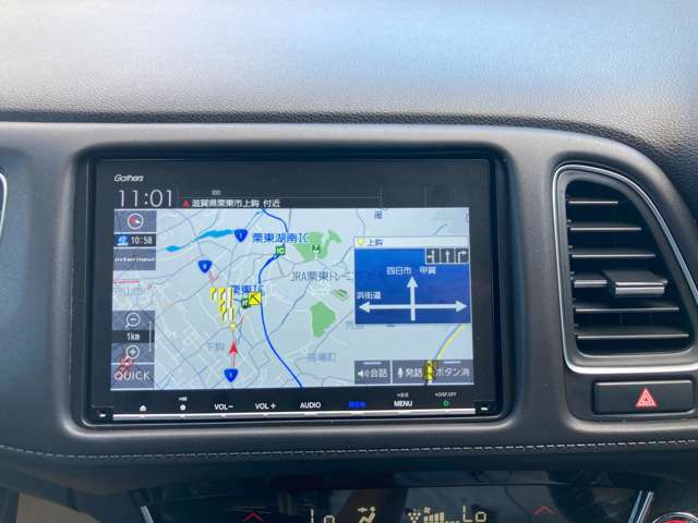 メーカー純正ナビゲーションです。　初めて走る道でも安心して運転が出来ます。
