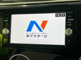 【純正ナビ】人気の純正ナビを装備。オーディオ機能も充実しており、Bluetooth接続すればお持ちのスマホやMP3プレイヤーの音楽を再生可能！毎日の運転がさらに楽しくなります！！