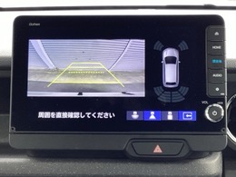 バックカメラも装備しております。車庫入れの苦手なお客様も安心！重宝してくれます！