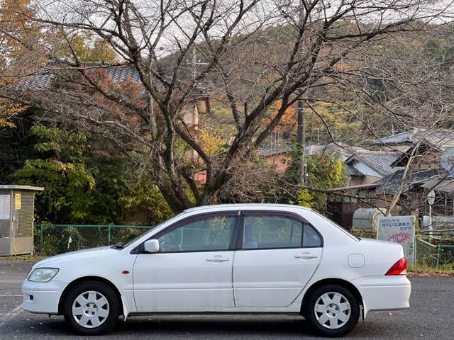 詳細な情報につきましては、お電話でのお問い合わせをオススメ致します。またナンバープレート付きのお車は、本契約後その日のうちに納車可能です。　詳細はこちらまでお願い致します。TEL090-4054-7070