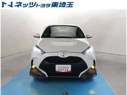【フロント】純正LEDヘッドライトやフロントフォグランプが付いています。