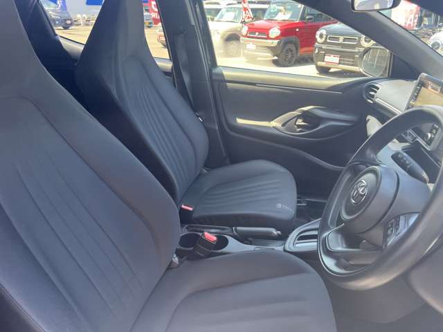 トヨタセーフティセンス☆クルーズコントロール☆コーナーソナー☆純正ディスプレイオーディオナビ☆BLUETOOTH☆バックカメラ☆ETC☆オートライト☆フォグランプ☆サイドエアバッグ☆オートエアコン