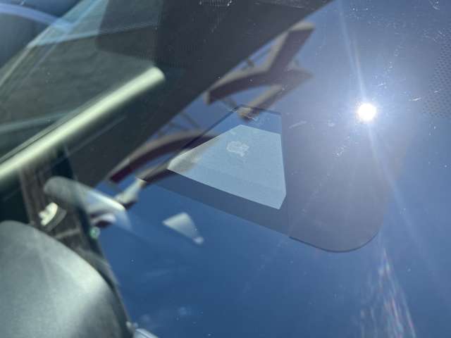 トヨタセーフティセンス☆クルーズコントロール☆コーナーソナー☆純正ディスプレイオーディオナビ☆BLUETOOTH☆バックカメラ☆ETC☆オートライト☆フォグランプ☆サイドエアバッグ☆オートエアコン