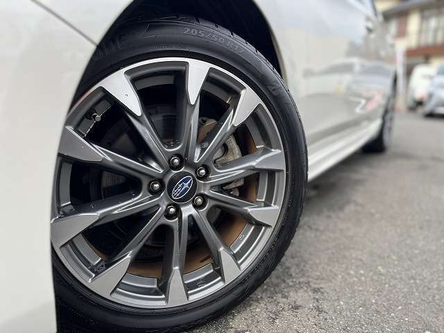 遠方の方もご依頼下さい！当店では全国にお車をご納車している実績がございます！安心してお任せください！