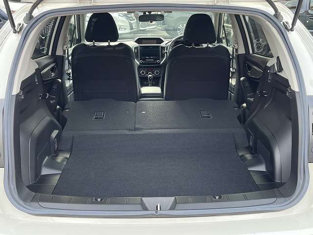 創業55周年！！在庫台数10，000台！！お探しの車が必ず見つかる！！安心して購入できる！！埼玉県入間市上藤沢881-1TEL04-2963-9211　FAX04-2963-9212