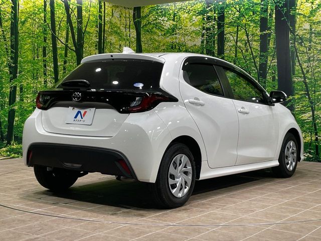 ☆全国のネクステージからお取り寄せが可能※！遠方の店舗に展示してあるクルマが気になる場合も、最寄りの店舗でご覧いただくことが可能です！是非私たちに要望をお聞かせください！※別途費用