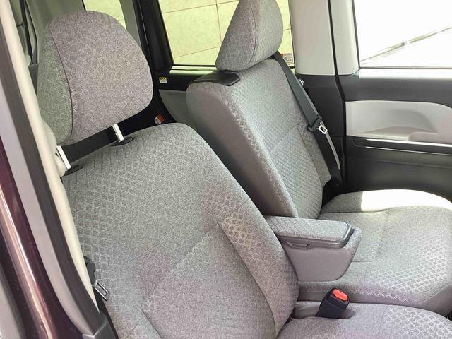 運転席・助手席全体像です