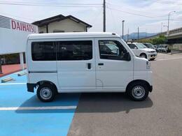 納車前にはプロのメカニックが点検、整備を行いますので安心してお乗り頂けます！