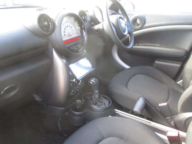 良質でお値打ちな車を取り揃えておりますが、店頭にない車も注文を承りますのでお気軽にご相談下さい。