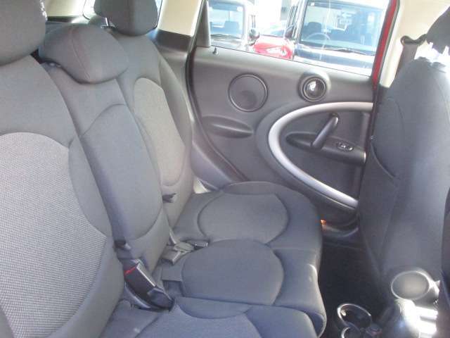 当店は平日9-18　土日祝日定休日となります。定休日にご来店希望の方は事前にご相談下さい。