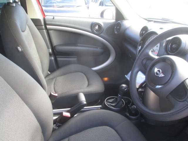 フリーダイヤル：【0078-6003-852872】担当者が不在の場合がございますので当店へお越しの際事前に予約して頂けるとスムーズです。