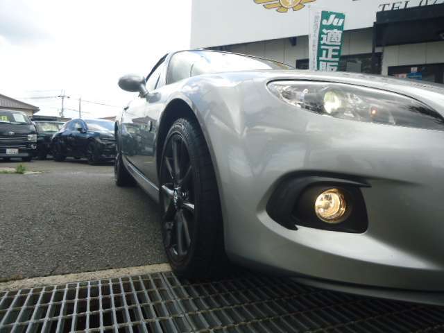 次のおクルマ選びのお手伝いは当店におまかせください！全車3カ月・3000kmの無料保証！！又は6カ月・1年・2年・3年の有料保証プランもありますので購入後も長く、安心してお乗りいただけるかと思います。