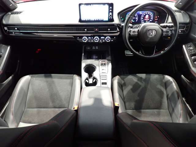 当店の禁煙車両は、スタッフ2人以上で確認し、タバコの匂いが無いものを【禁煙車】として扱っています。(アレルギーや敏感な方は現車確認時にご確認下さい。)