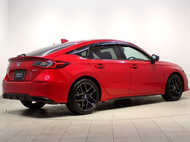 当店はVTホールディングス（東証プライム上場）グループの中古車販売店として、弊社保有のレンタカーアップ車両だけではなく、【車両状態を厳選した】オークション仕入れ車両も販売をしております。